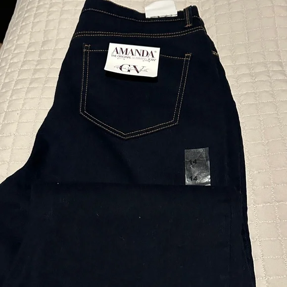 Gloria Vanderbilt size 14’Amanda Navy Jeans - Picture 4 of 5